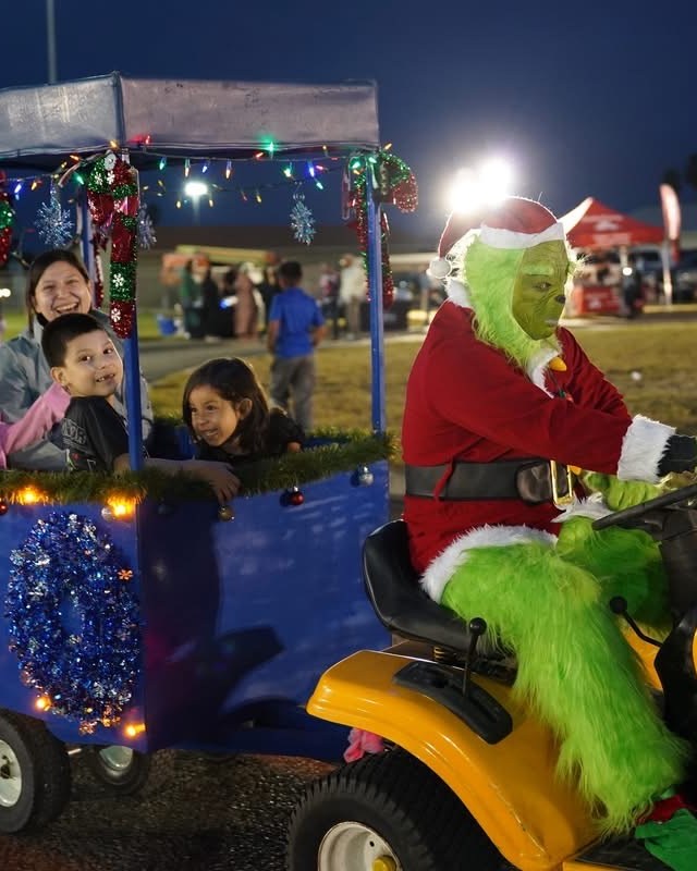 Image for Light Up Alton Christmas Parade & Holiday Market 2026
