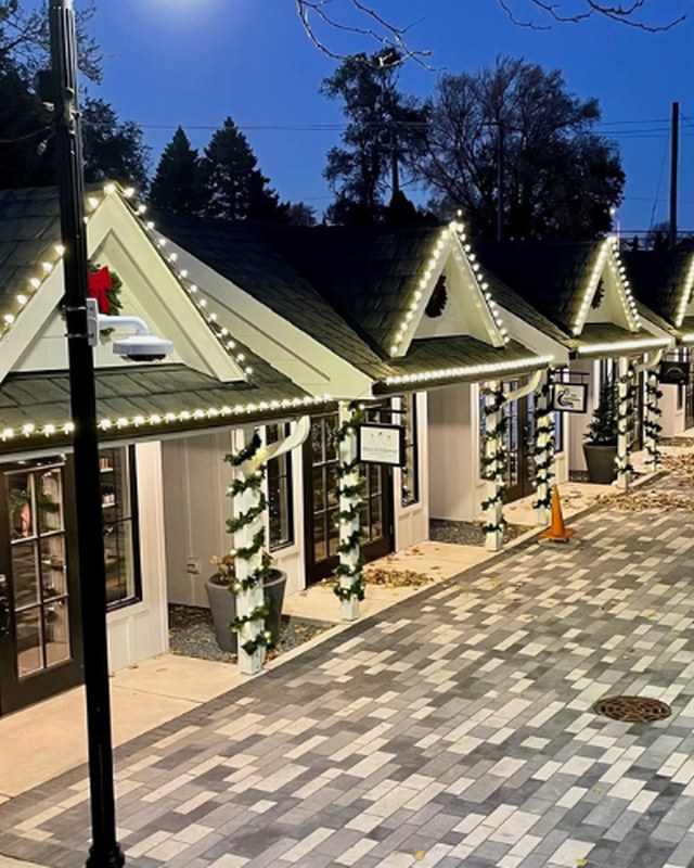 Image for McHenry Riverwalk Shoppes Holiday Market