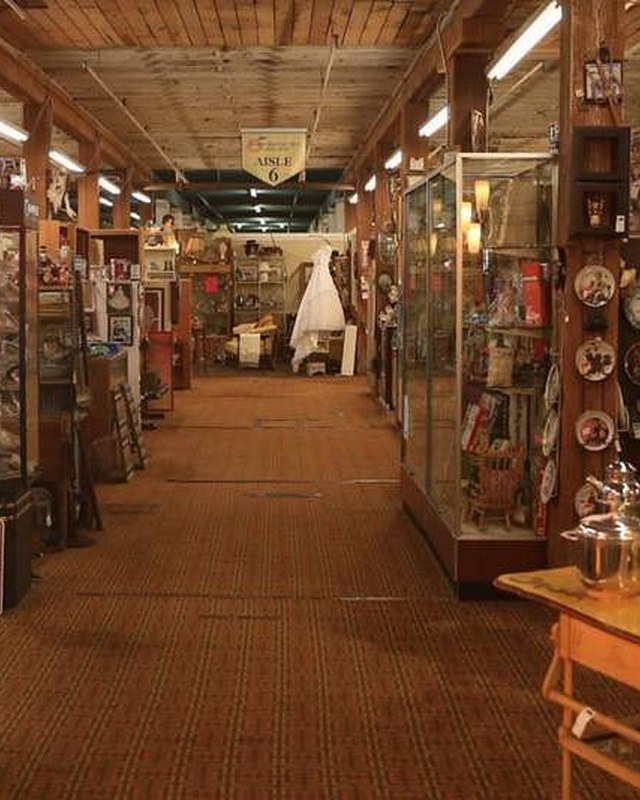 Image for King Richard's Antique & Vintage Center