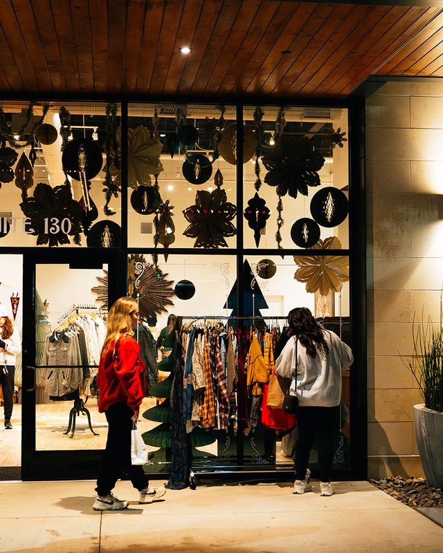 Image for Lake Walk Holiday Night Bazaar