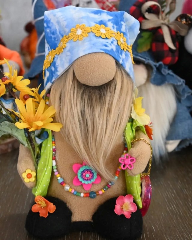 Image for Holiday Handmade Showcase at Westchester Commons