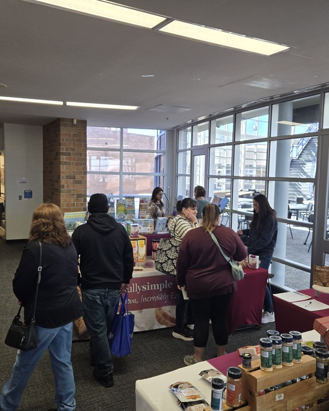 Image for Smetanka Fall Craft Show – Imlay City High School