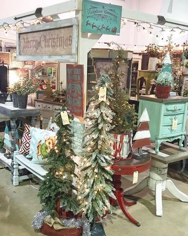 Image for Alaska Vintage Holiday Market & Food Truck Fest