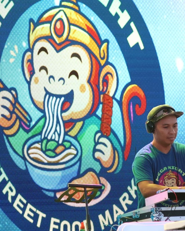 Image for Mega Night Market Presents Mid-Autumn Festival at Zurno