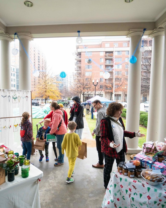 Image for Falling for Art: A Fall Market Event