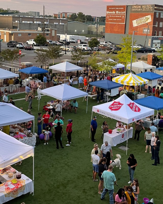 Image for Earth's Bounty Festival and Daily Farmers' Market