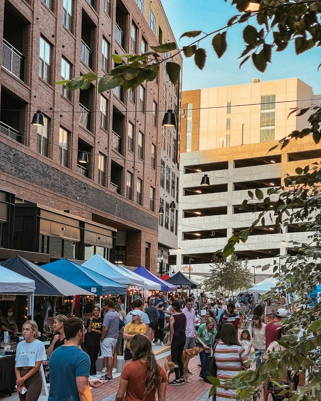 Image for Raleigh Twilight Market at Smoky Hollow