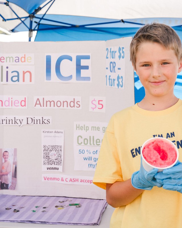 Image for Kids Markets Olympia (Sip & Shop: Gingerbread Edition)