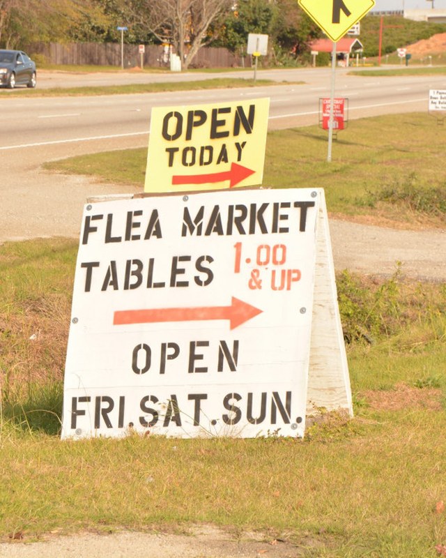 Image for Golden Market (Golden Flea Market)