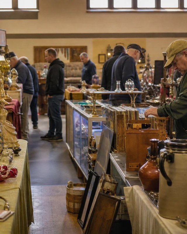 Image for Wayne PAL Antique and Collectibles Show