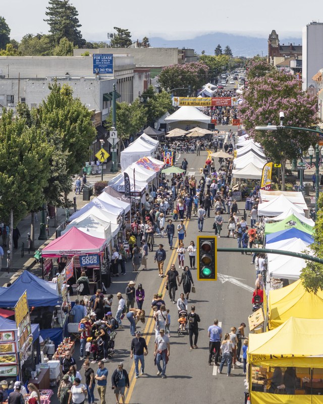 Image for Downtown Alameda Art & Wine Faire