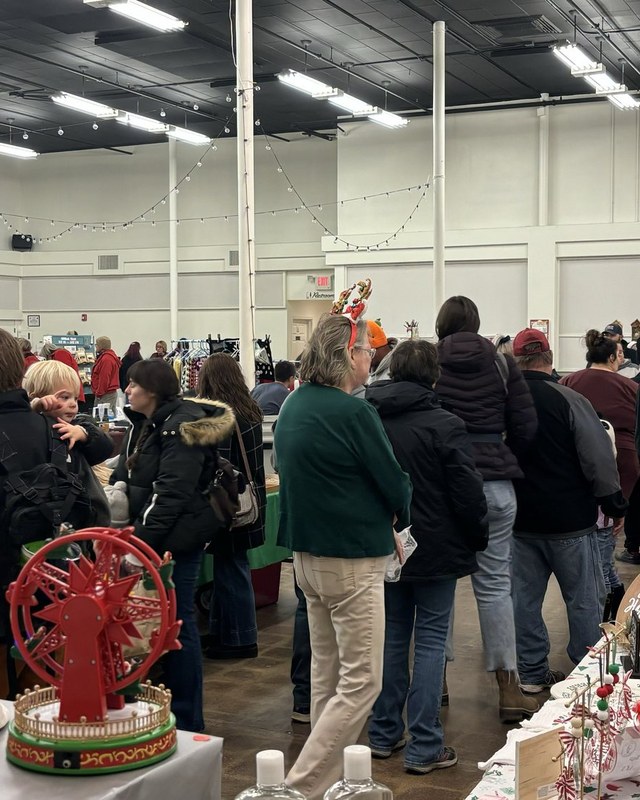 Image for Mingle Jingle Christmas Bazaar