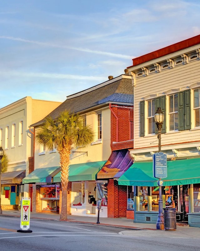 Image for 4th Annual Holiday Market on Paris Avenue in Port Royal