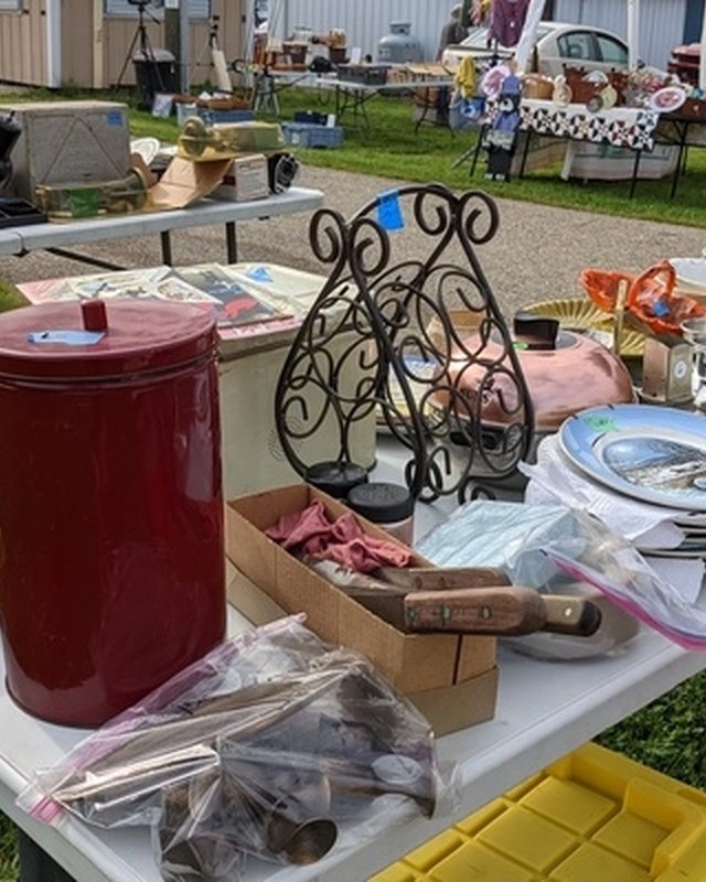 Image for Flea Market and Craft Fair (Beaver Dam Fleet Farm)