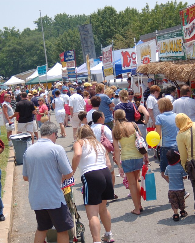 Image for Town Square Summer Vendor Fair