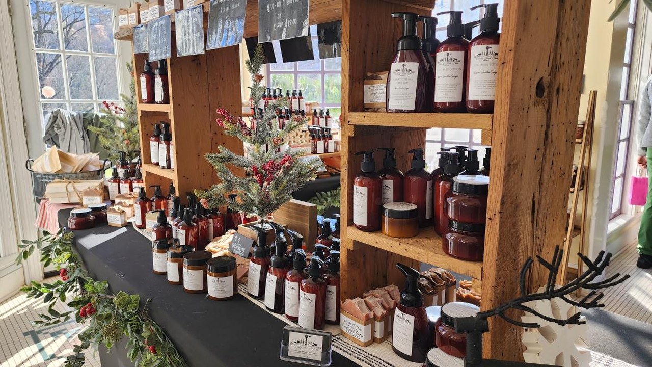 Image for Athens, GA - Boutiques & Bloom Southern Market