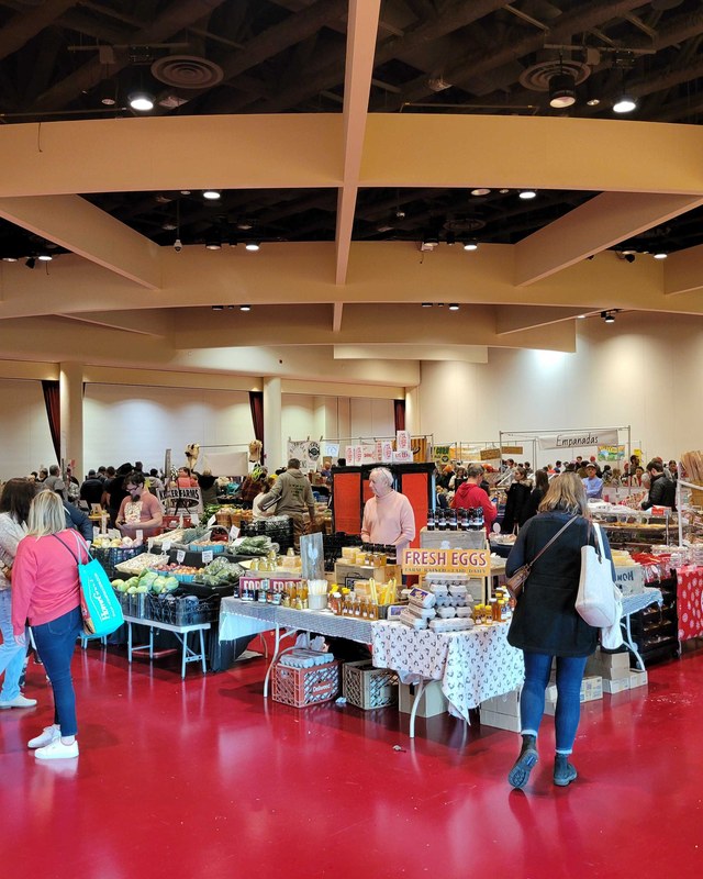 Image for Holiday Farmers' Market
