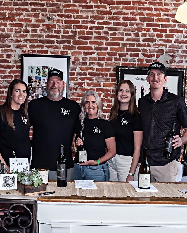 Image for Art & Wine Stroll