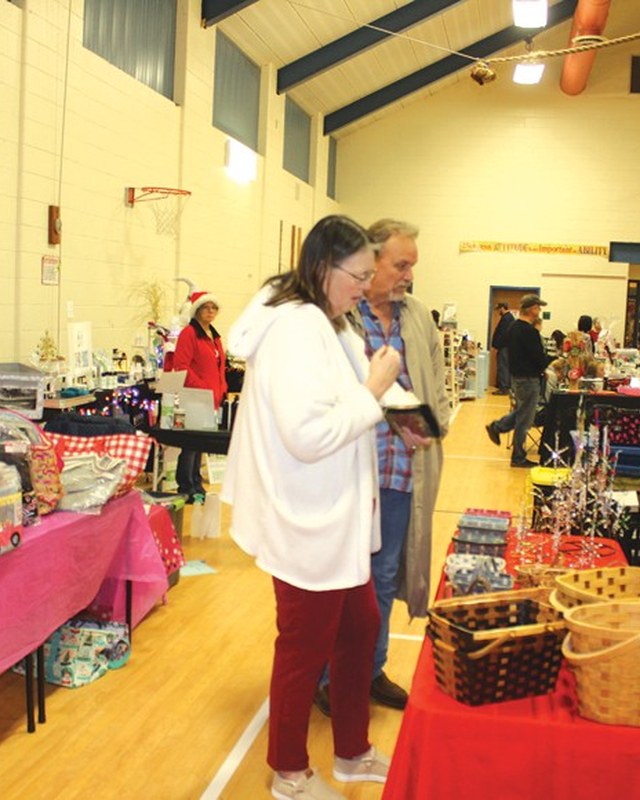 Image for Amelia County Christmas Craft Show & Artisan Farmers Market