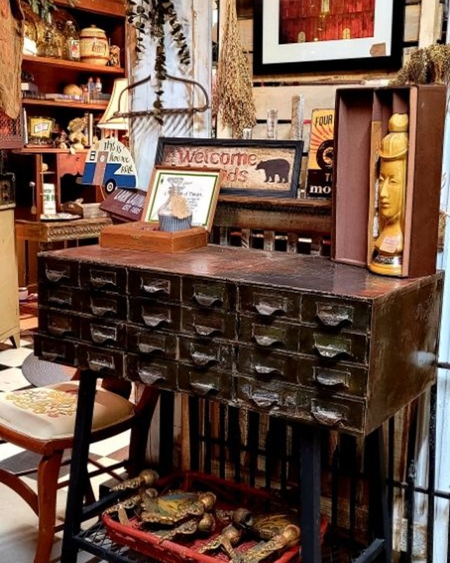 Image for 441 Vintage Junque Market Monthly Flea Market & Yard Sales